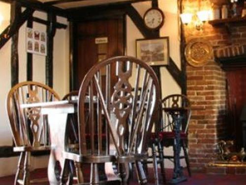 The Dog Inn Halstead  Dış mekan fotoğraf